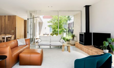 On Tlp Today, We Explore Clare Cousins Architects’ Garden Room House, Which Sees The Introduction Of A Series Of Visual And Ventilated Conne