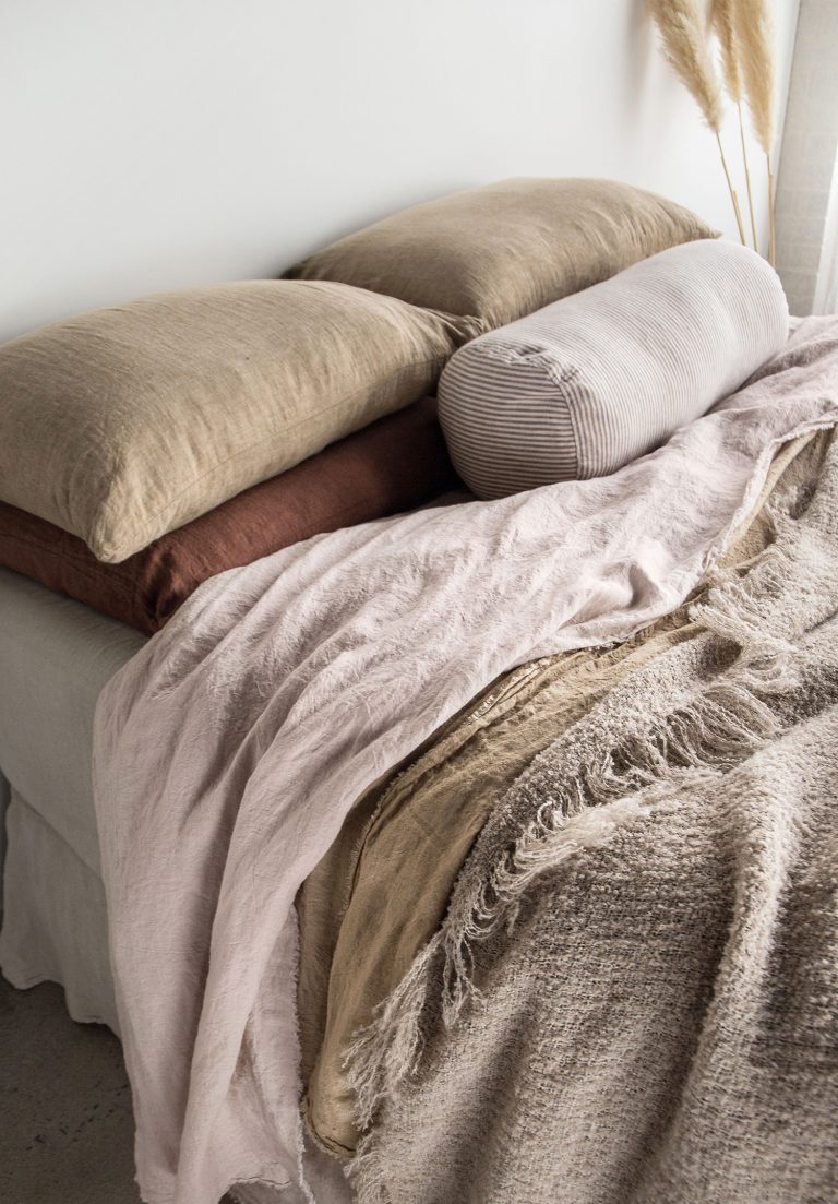 Hale Mercantile Co. Bolster Cushion Floss Bed