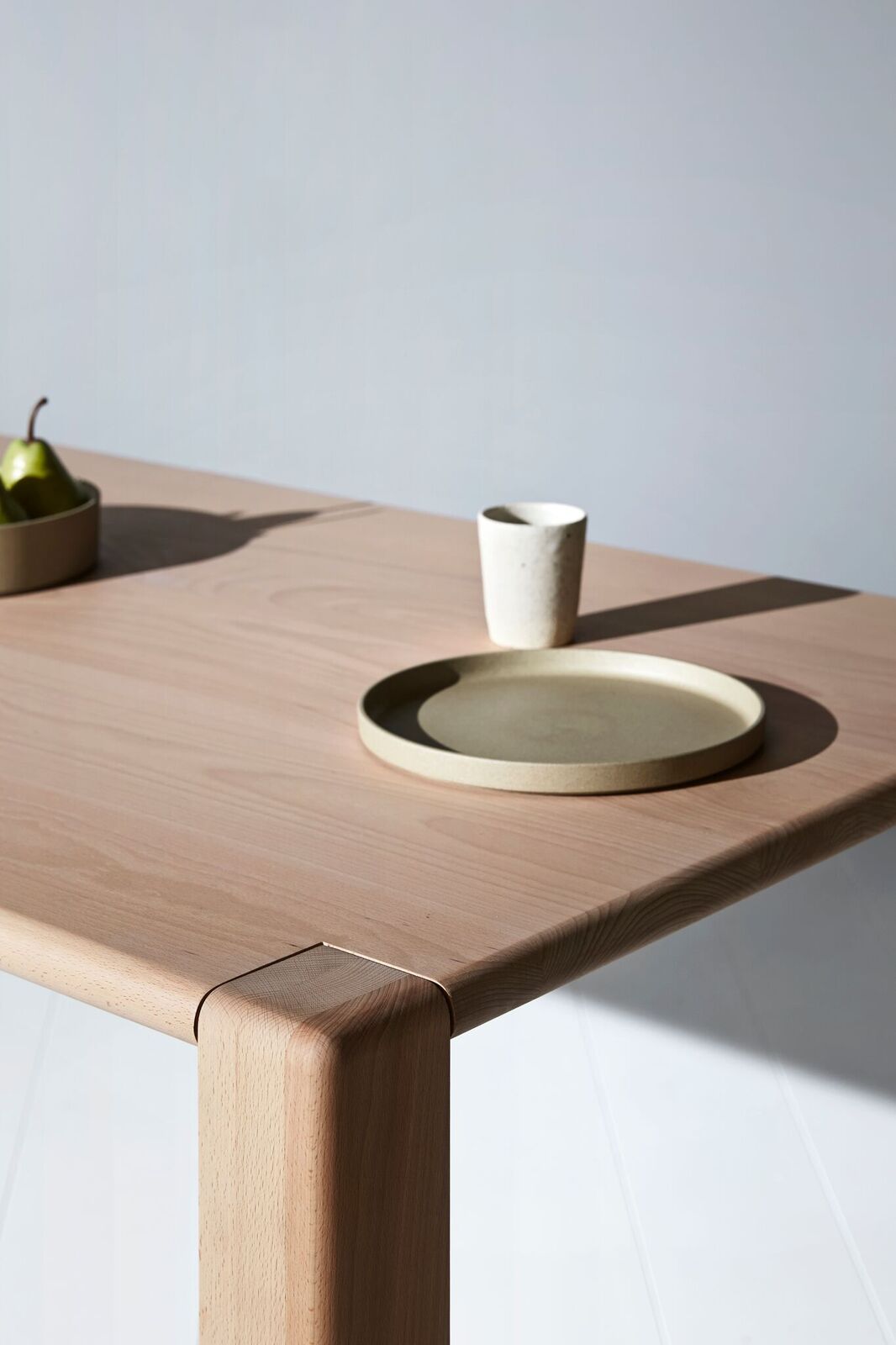 made-by-morgen-dining-table-detail