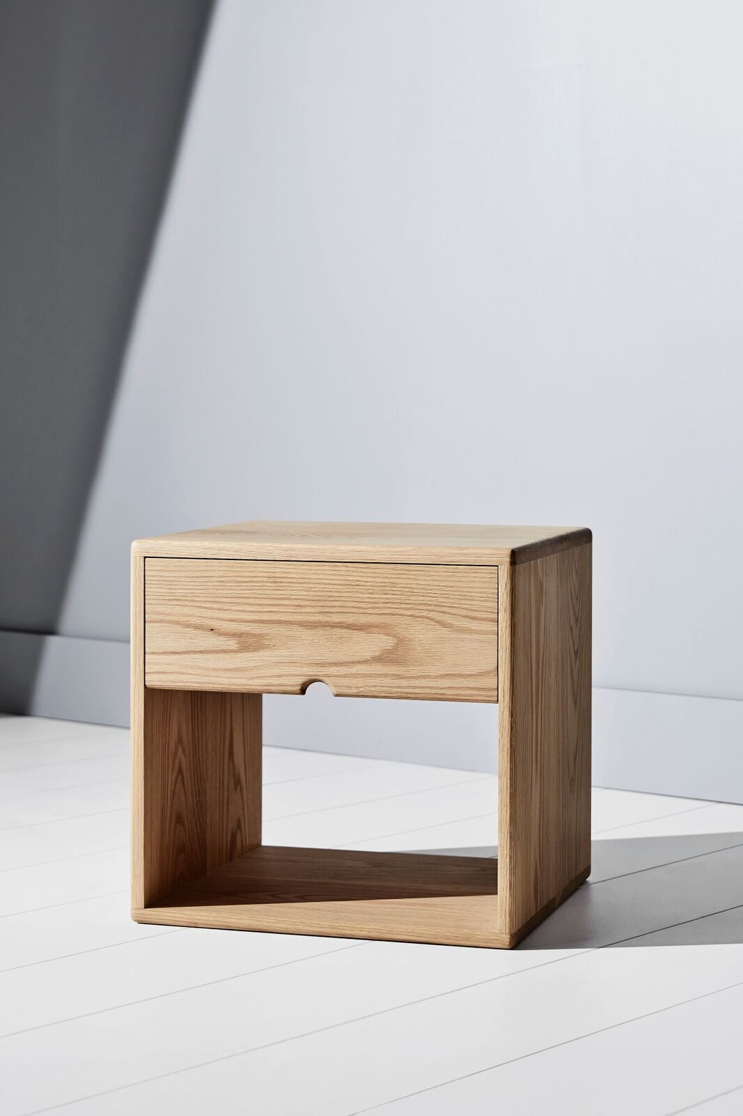 made-by-morgen-bedside-table