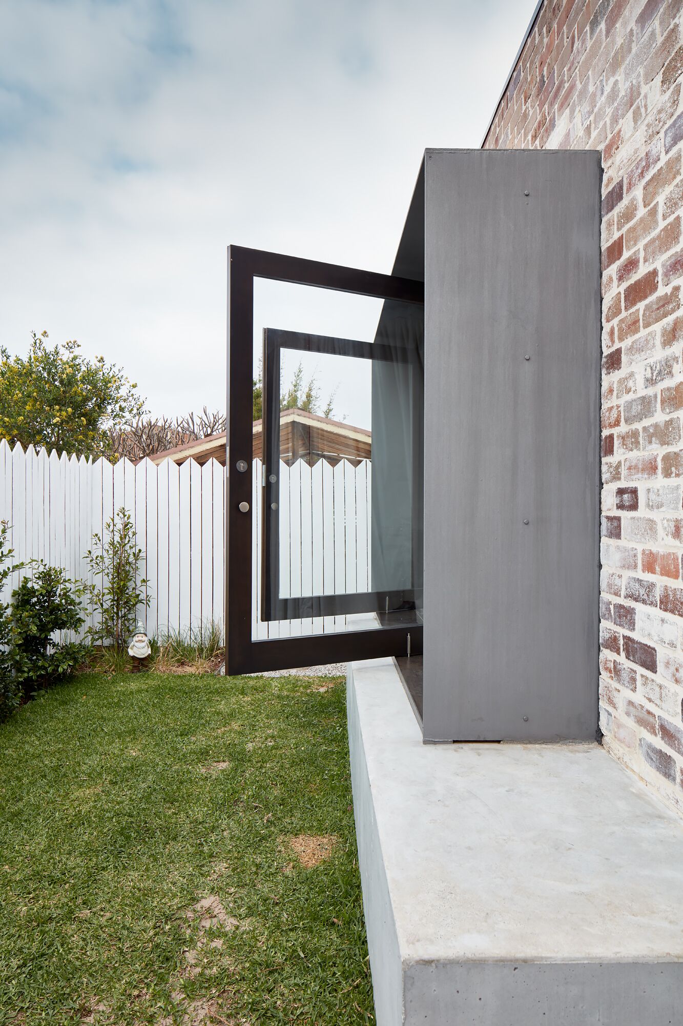 Maroubra House - THOSE Architects - Interior Design archive - The Local Project