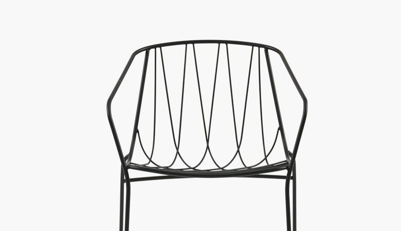 Chee Chair - Australian Black - Tom Fereday - Design Archive