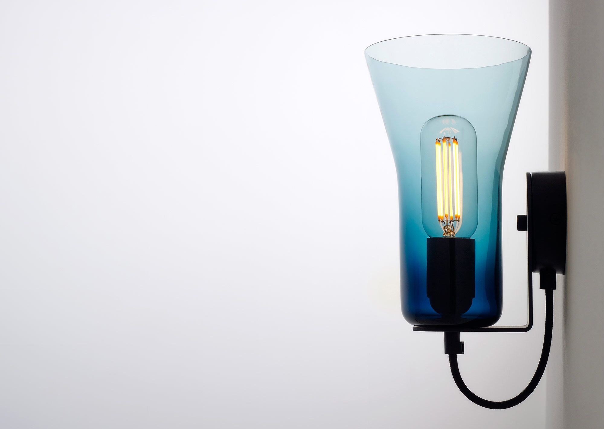 Flare Wall Light - Roos Gardam - Lighting & Furniture Design Studio - Image 2