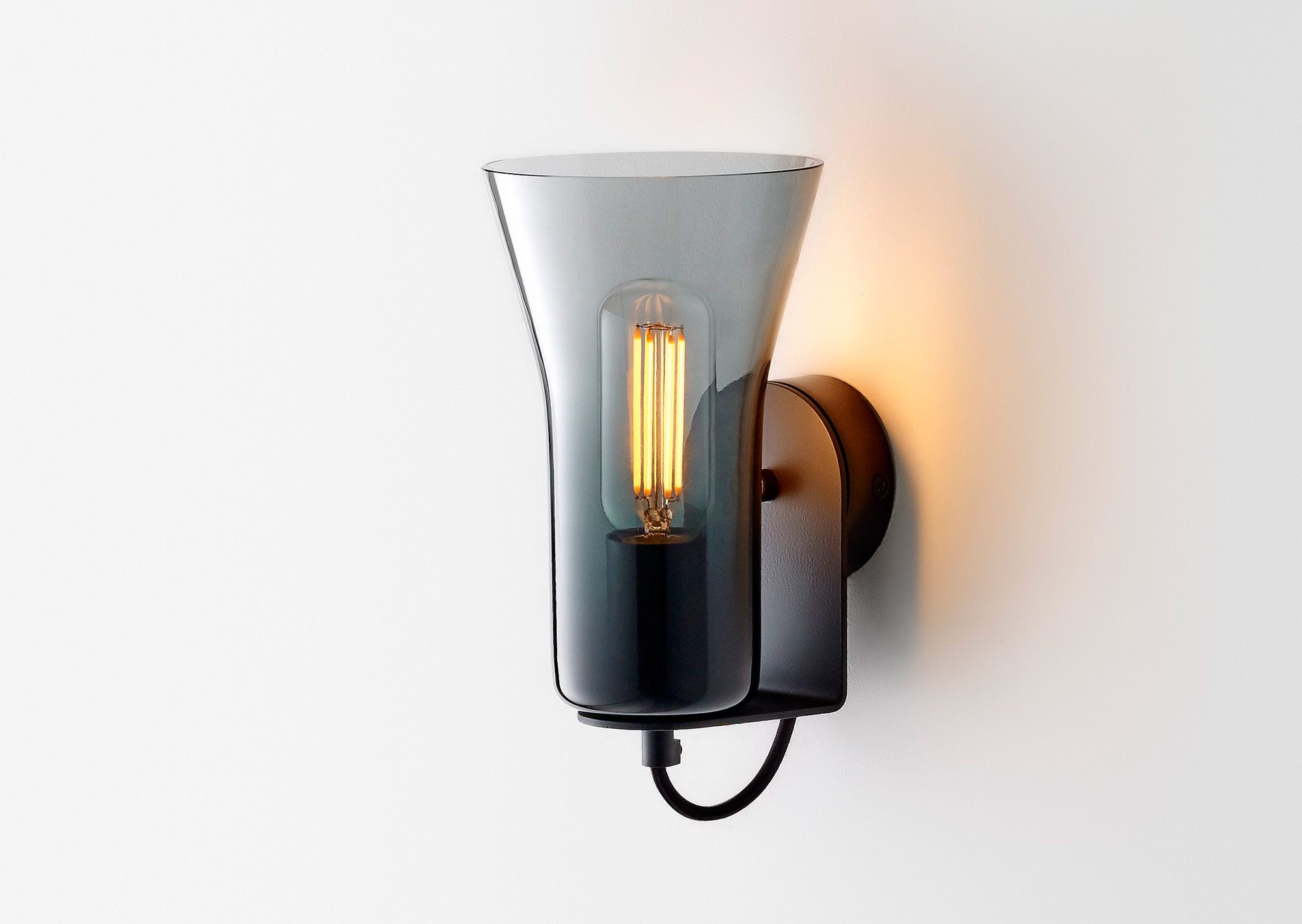 Flare Wall Light - Roos Gardam - Lighting & Furniture Design Studio - Image 1