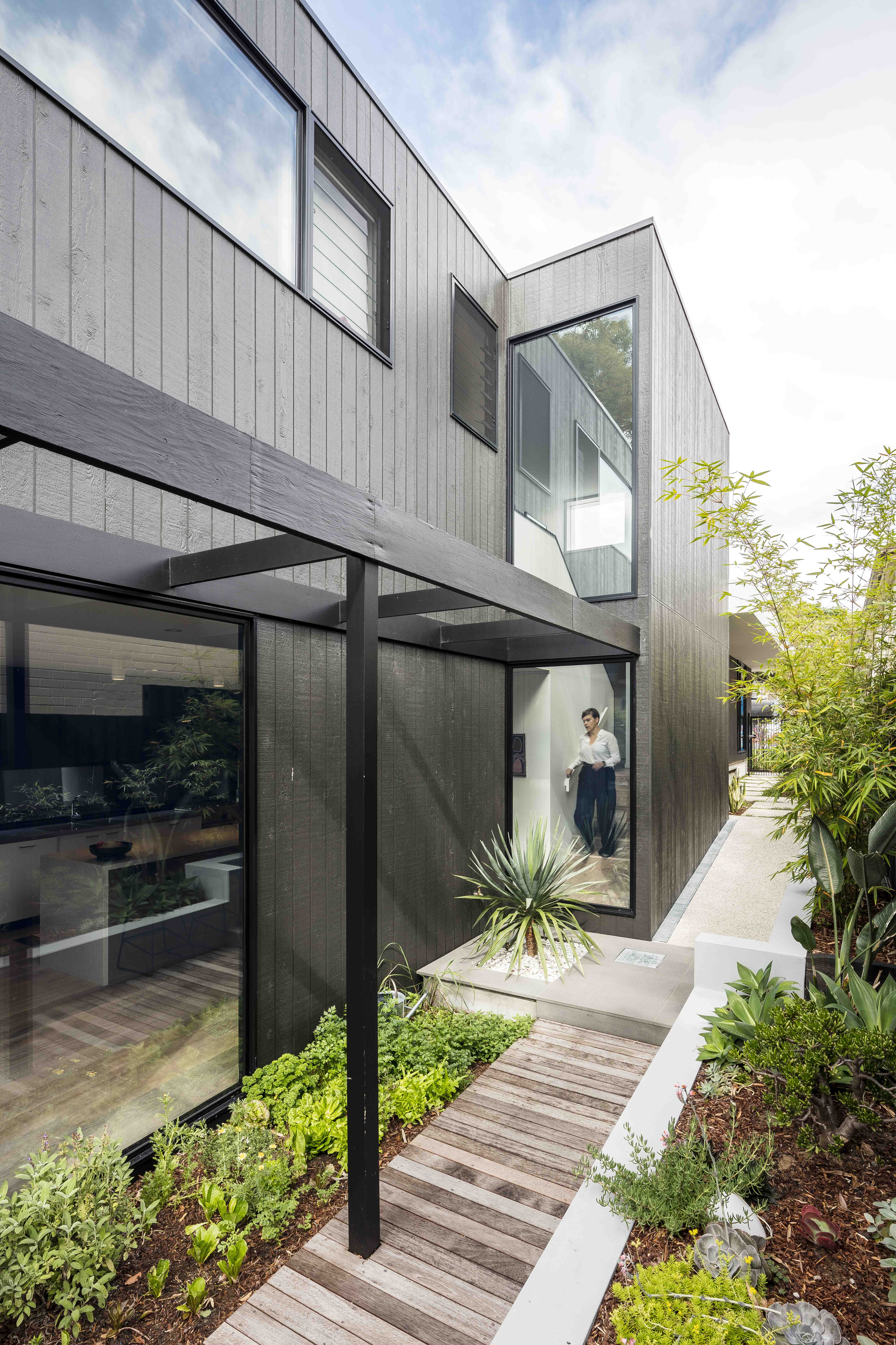 Prebuilt Ocean St 0136