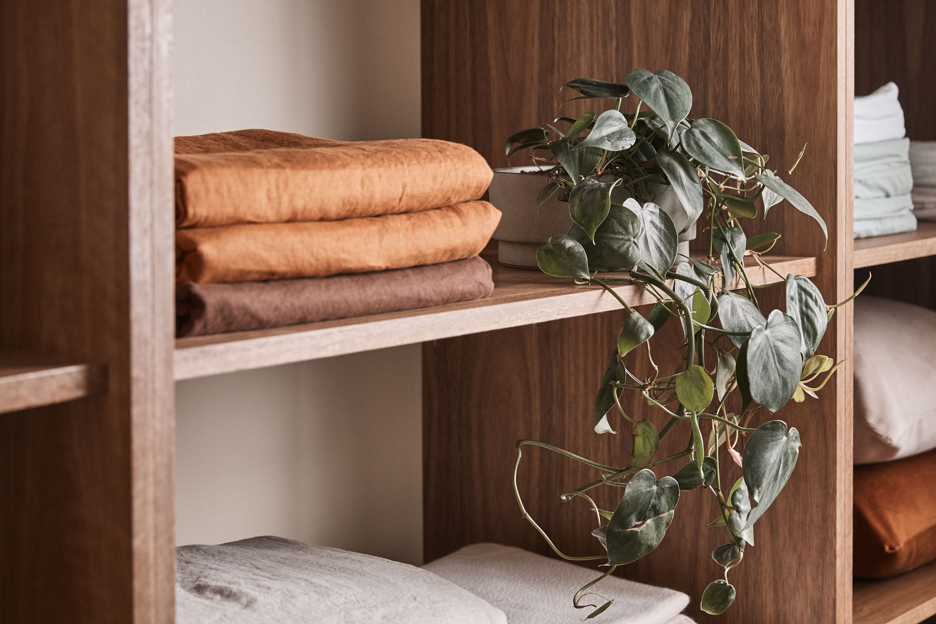 In Bed Paddington Flagship Store Linen Bed Local Design Luxuryimg1206 Inbed Retail Store S12 299