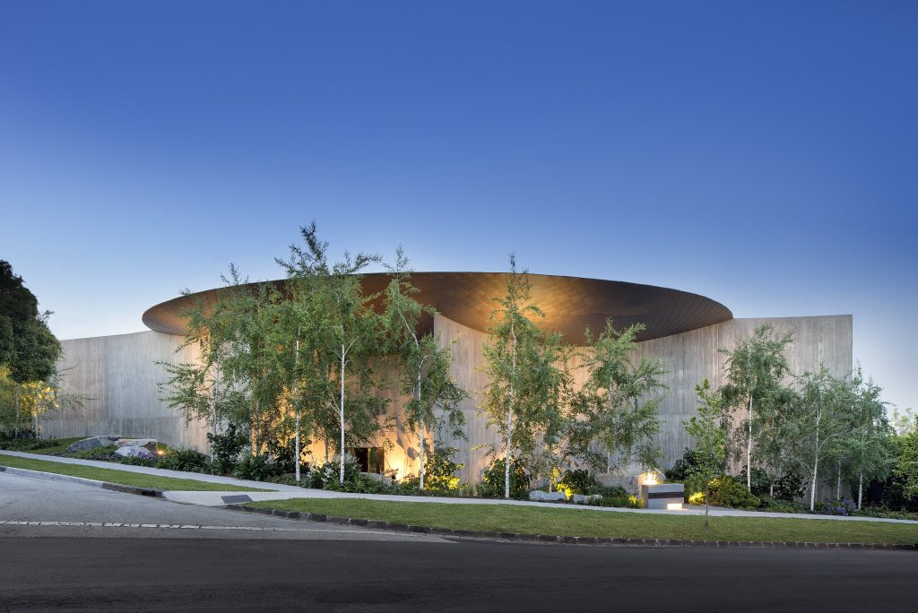 The 2018 Victorian Architecture Awards Feature Article Australiatowers Road House Wood Marsh Arch (photog John Gollings) Min