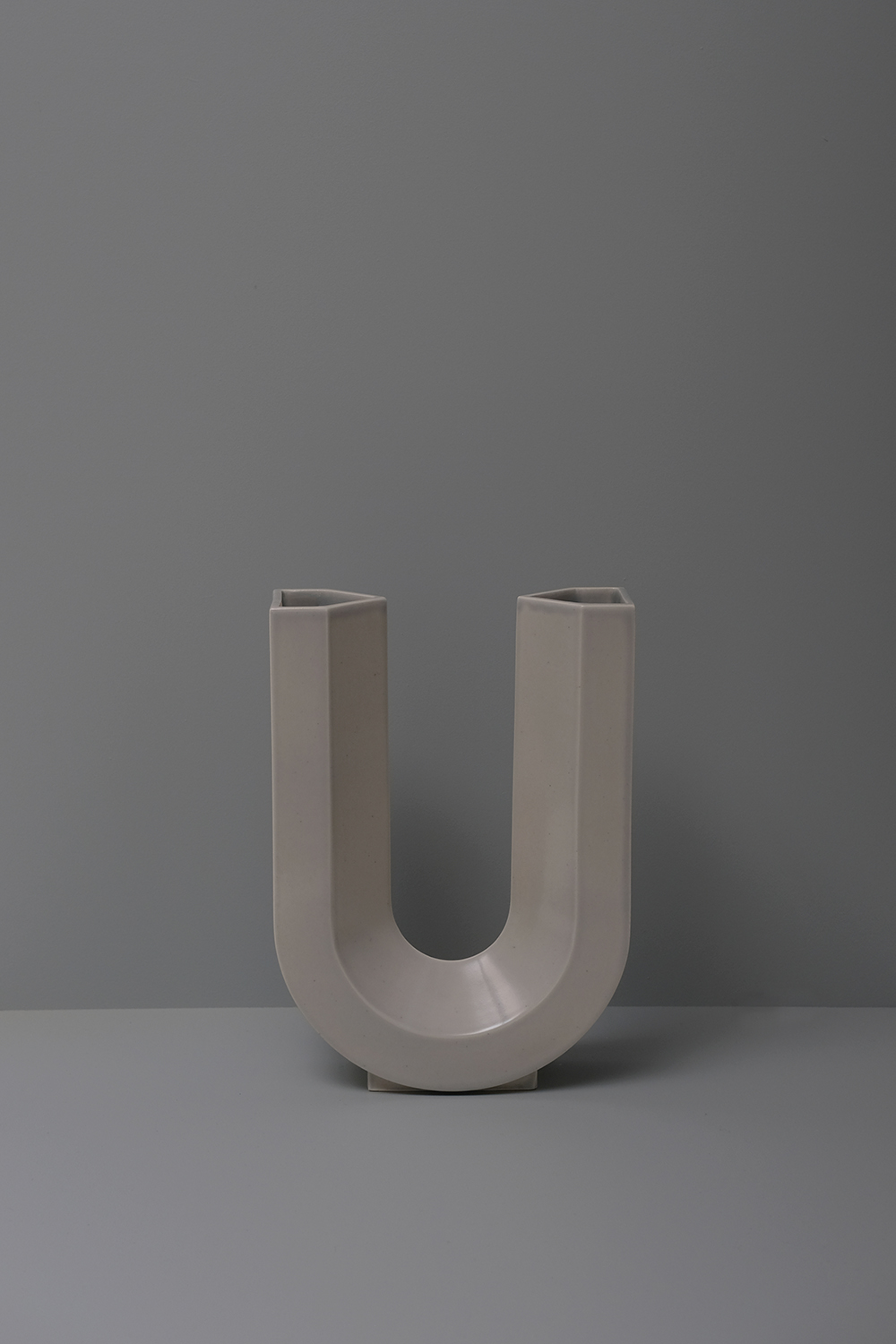 Rhys Cooper Has Released His First Ceramic Series 'u Vase' Supporting Local Design Adelaide, South Australiavase Solo 3