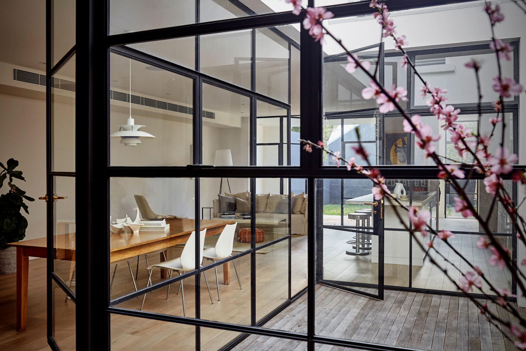 Gallery Of Bondi Road By Anna Carin Design Local Design And Interiors Bondi, Nsw Image 1