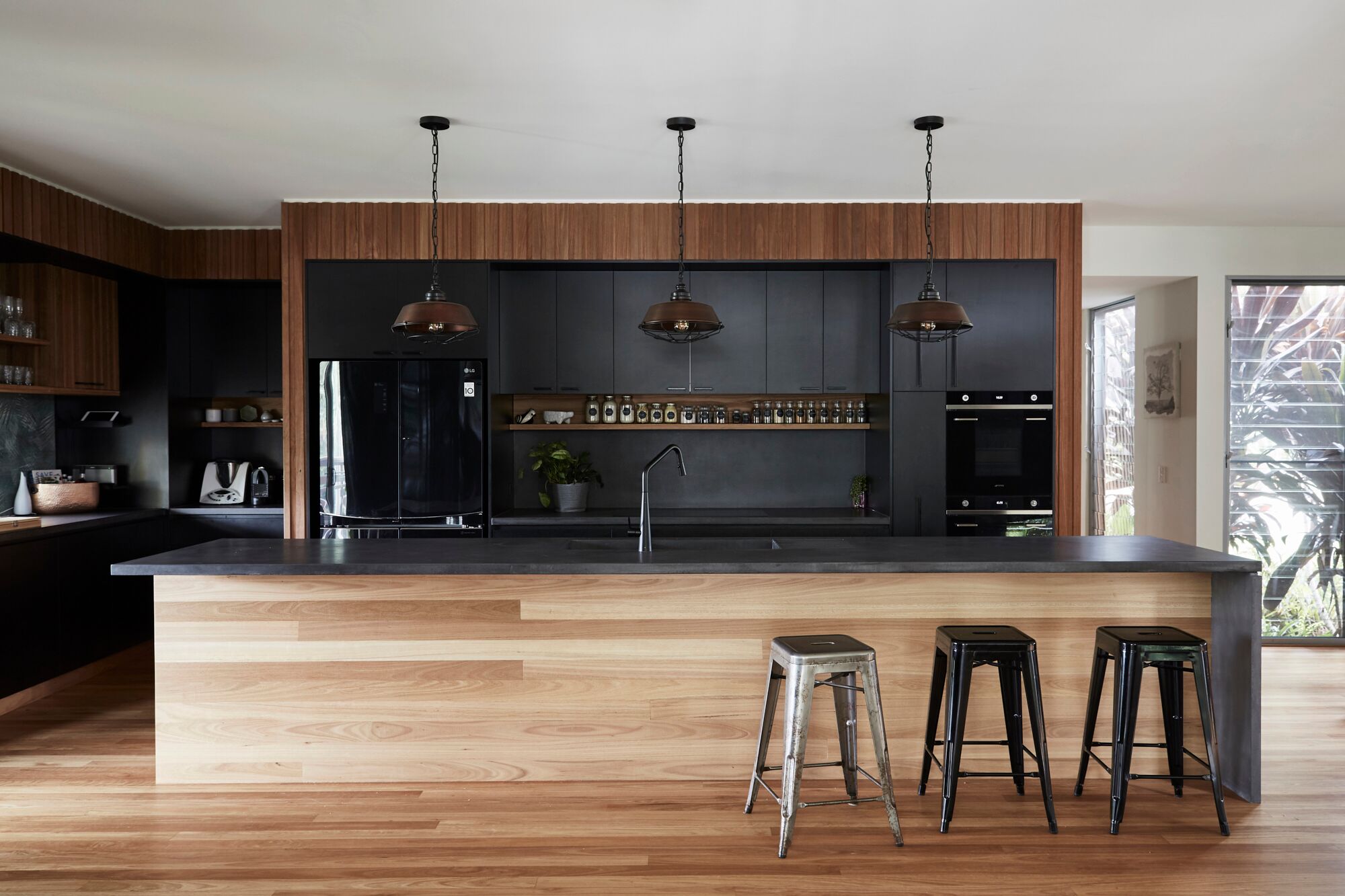 Gallery Of Concrete Nation Local Australian Residential Design & Interior Construction Burleigh Heads, Qld Image 13