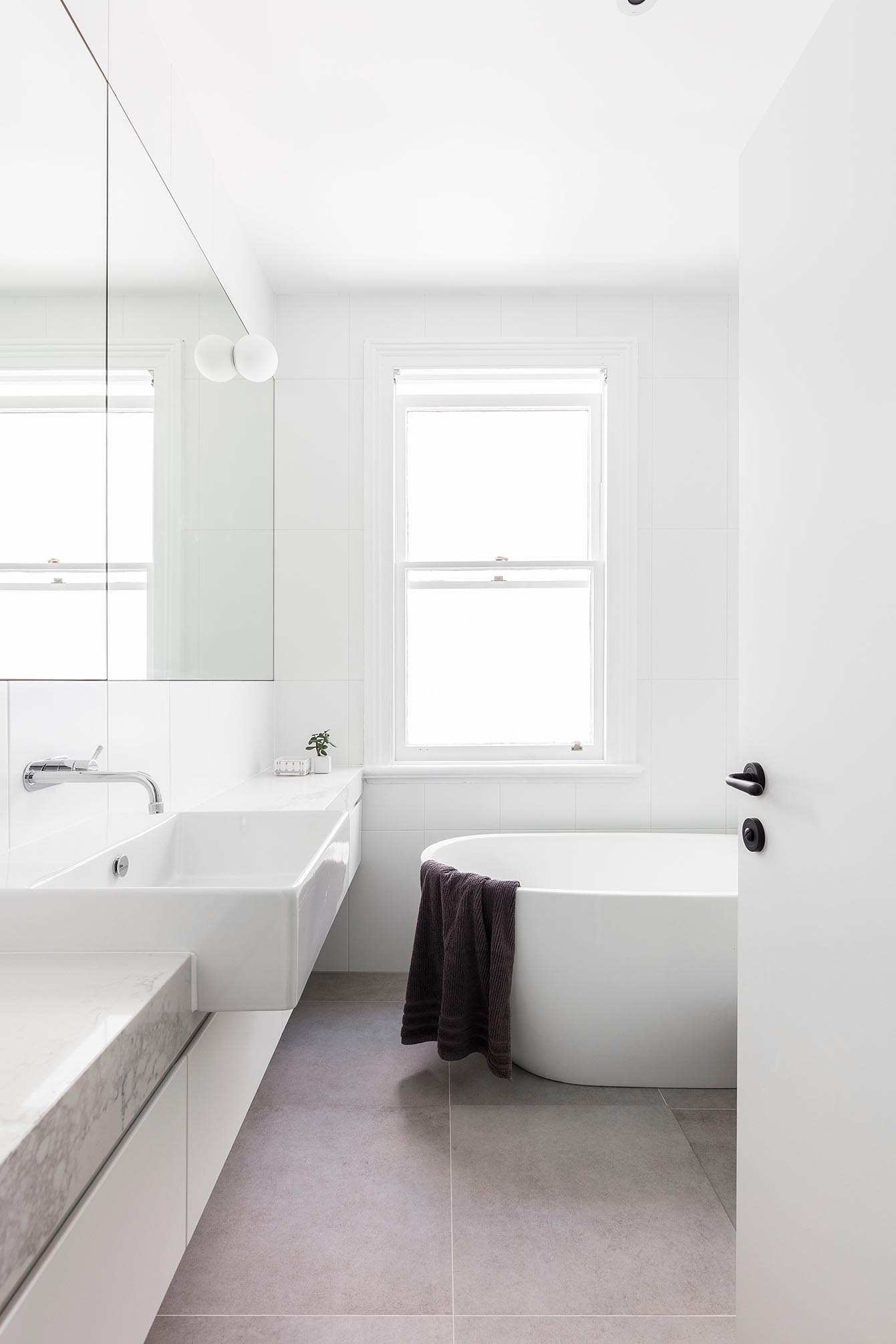 The Strength Of The Articulation Of The Addition If Further Emphasised By Its Form, Creating Pockets Of Privacy And Controlled Views.