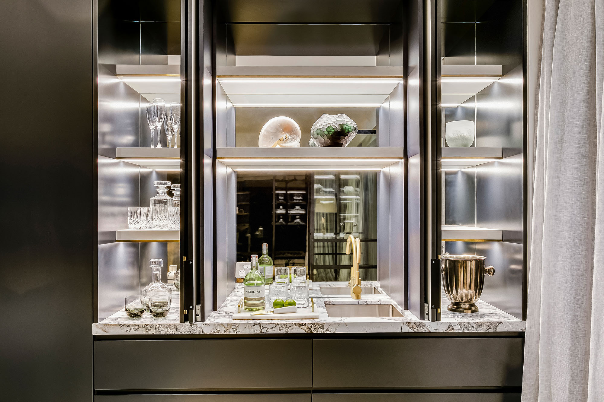 The Concept For The Horizon Penthouse Began With The Amalgamation Of The Two Existing Apartment Spaces Located On The 40th