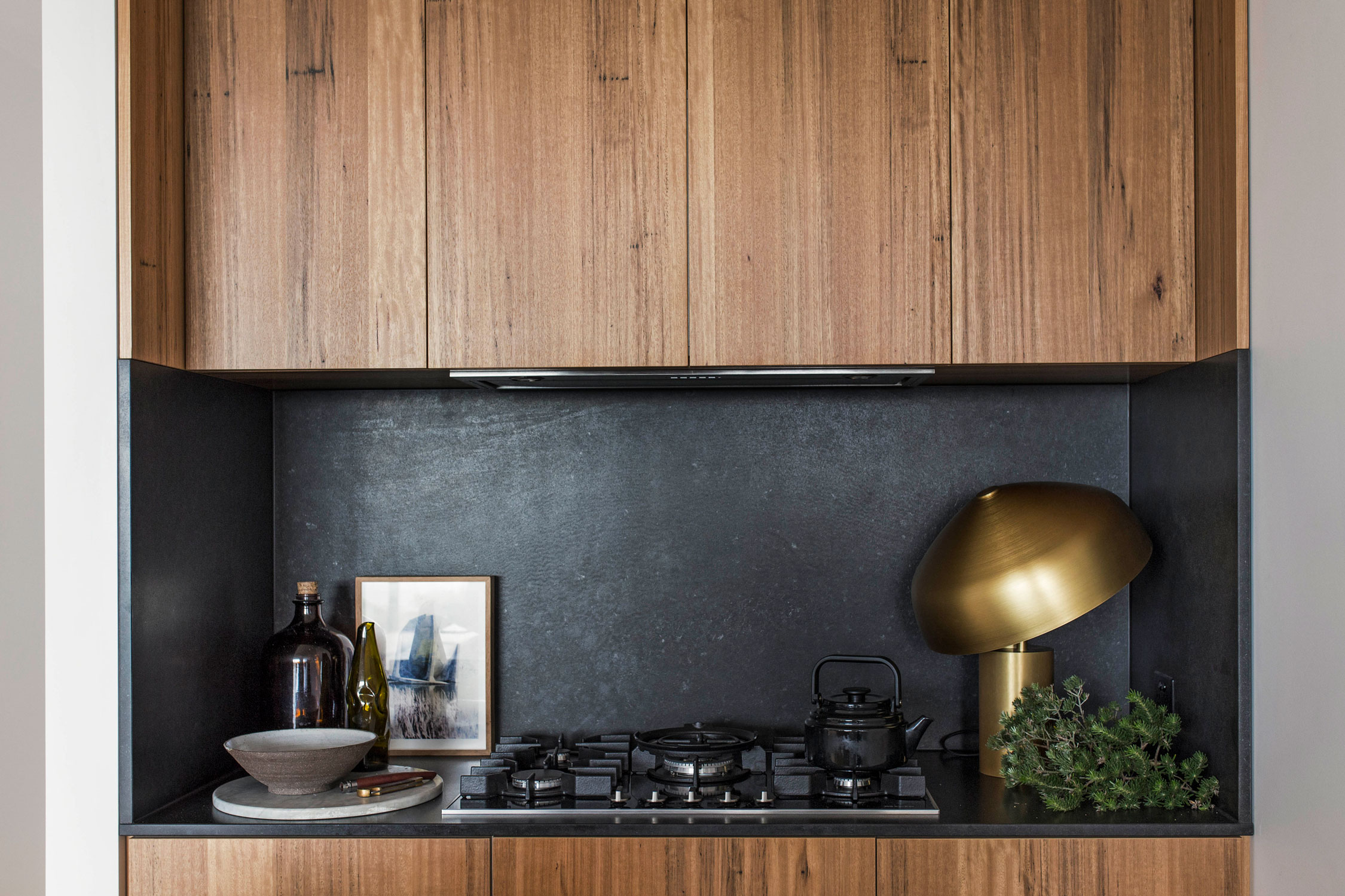 Which Responds To Its Location And Opens To Its Many Natural Assets Beyond.