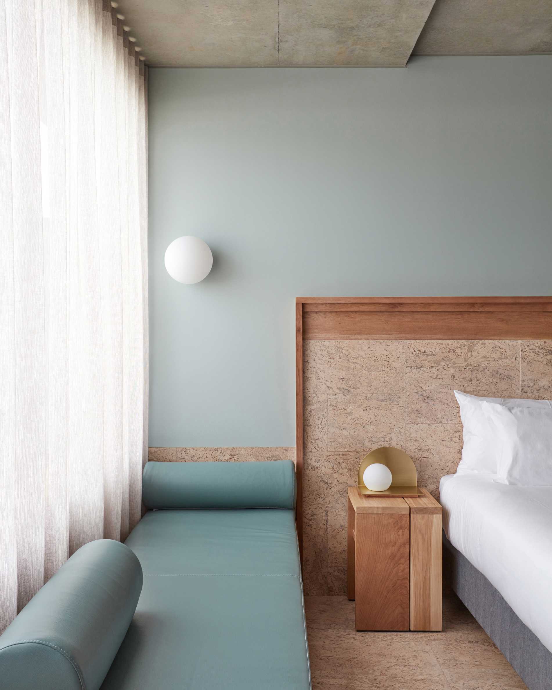 Richards And Spence Use Inspiration From The Nostalgic Grandeur Of Palm Springs Architectu