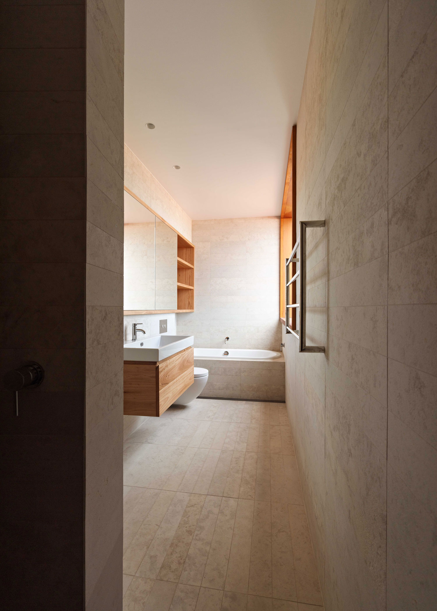 Located In Bondi, Sydney Amongst The Tightly Woven Residential Fabric Of Its Neighbours, Plywood House Ii Challenges Tradition.