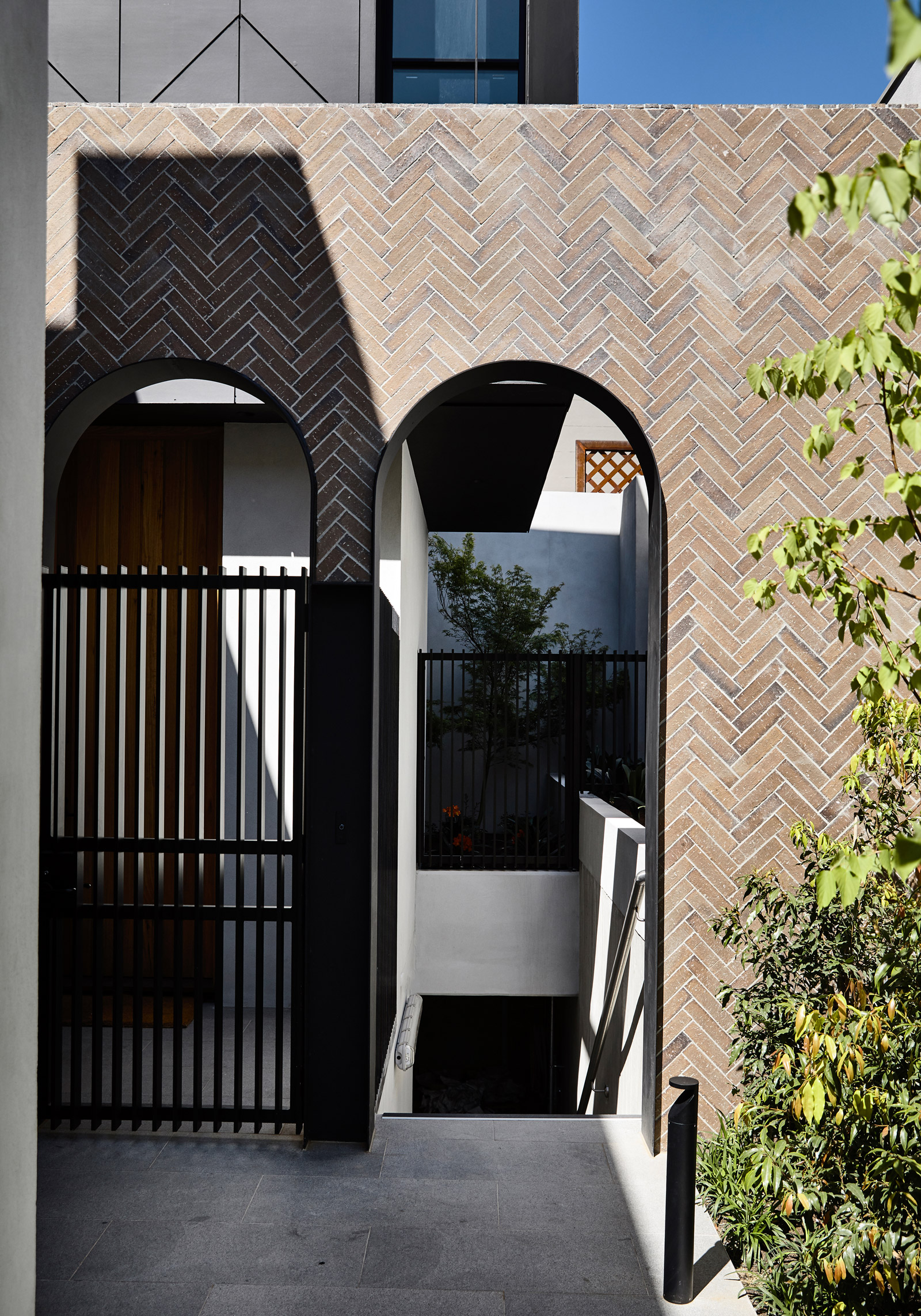 The Resulting Adjacent Properties Are Layered With Multiple Formal Responses To Context, Together With An Appreciation Of Craft.