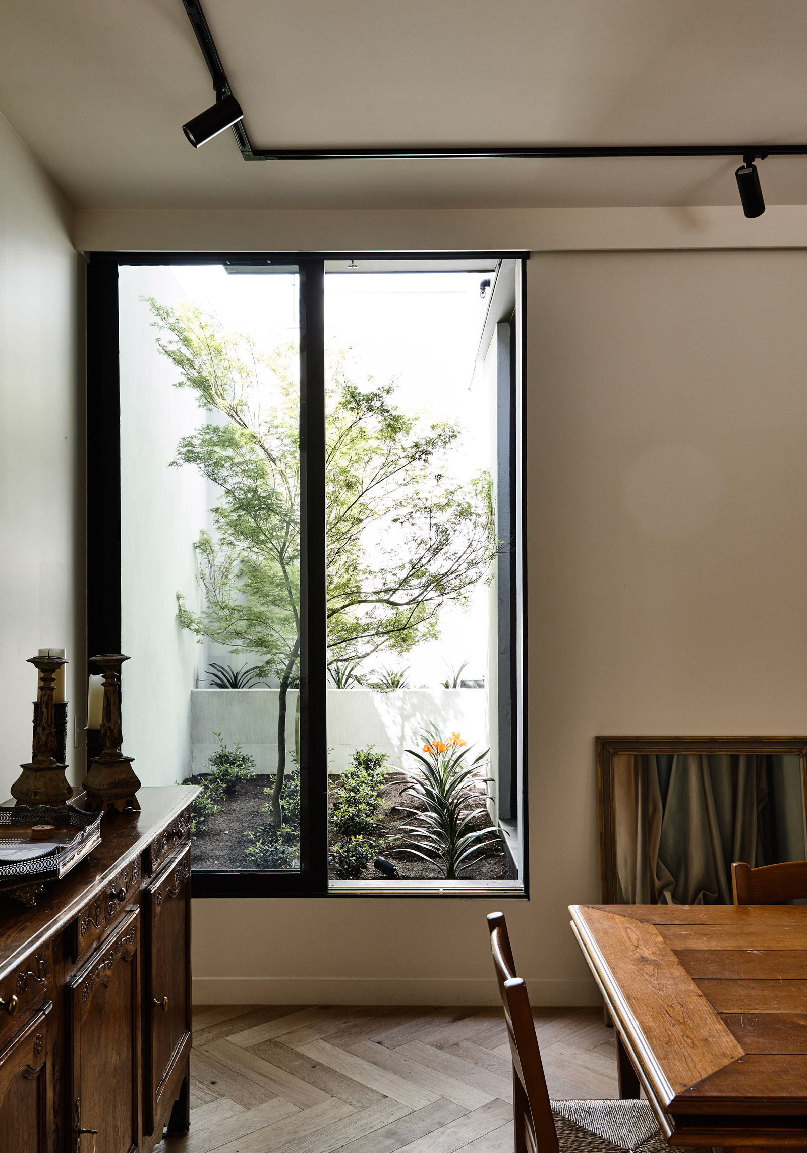 Originally Established In The Late 19th Century, The Arts And Crafts Style Was Developed On The Back Of A Growing Industrial Movement