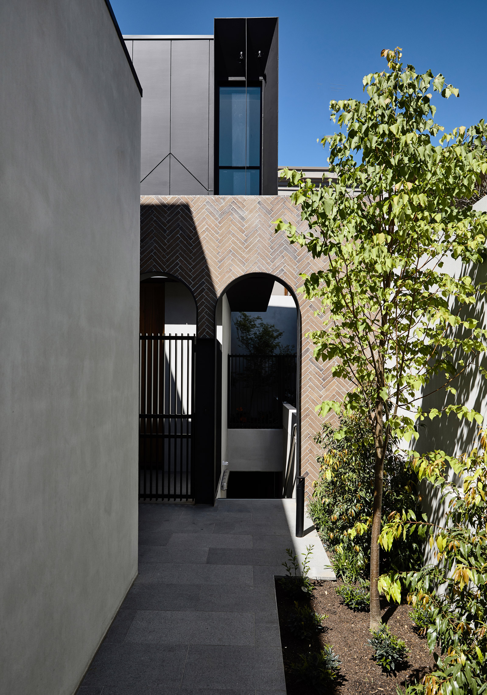Each Of The Residences Has Been Sited To Maximise Its Proximity To Northern Natural Light Gains, And Has Been Designed To Appear As One Single Dwelling From The Street