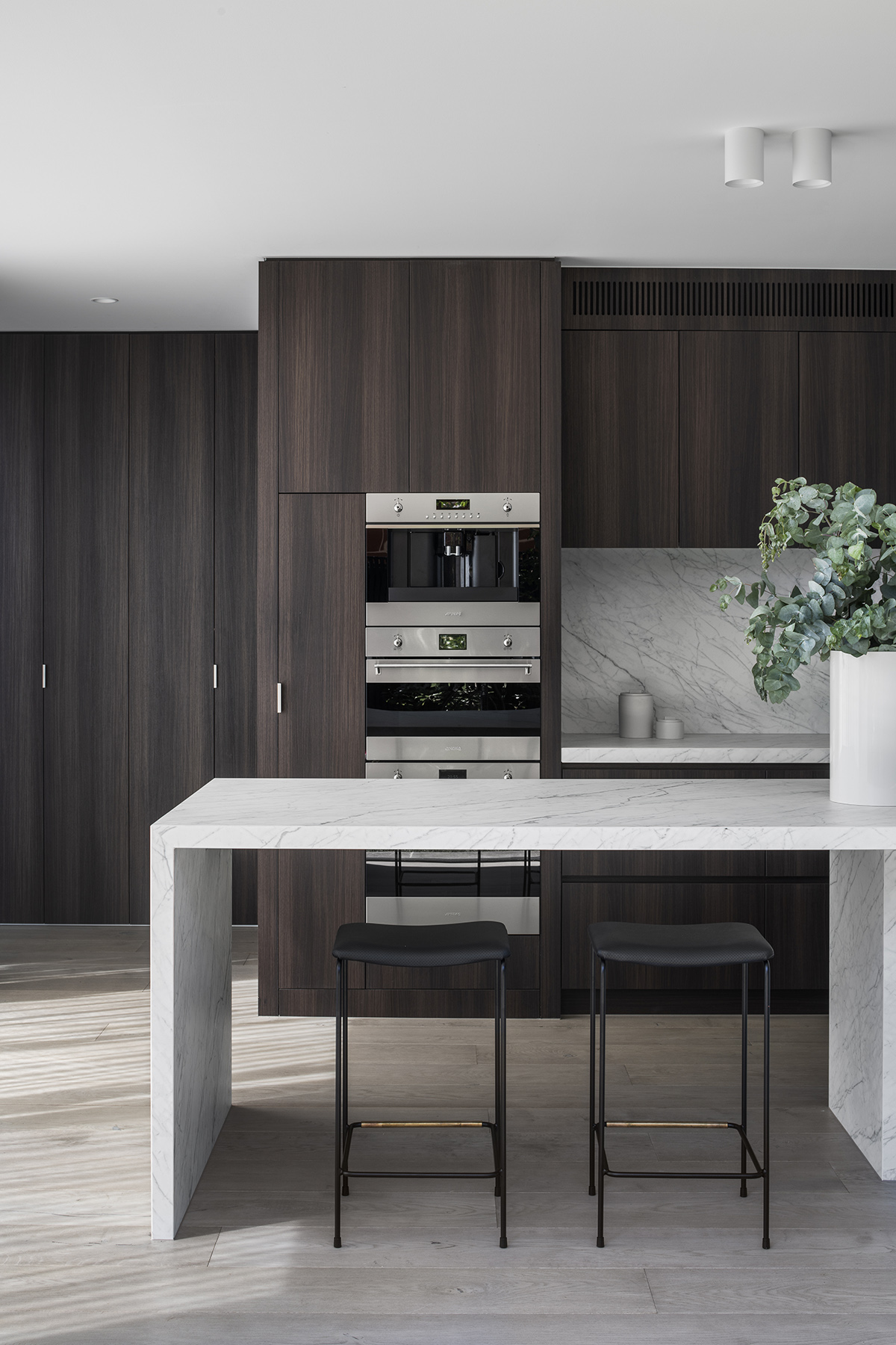 A Palette Of Warm And Muted Timber Flooring And Joinery, Combined With Natural Stone And A Non Imposing Sense Of Scale.