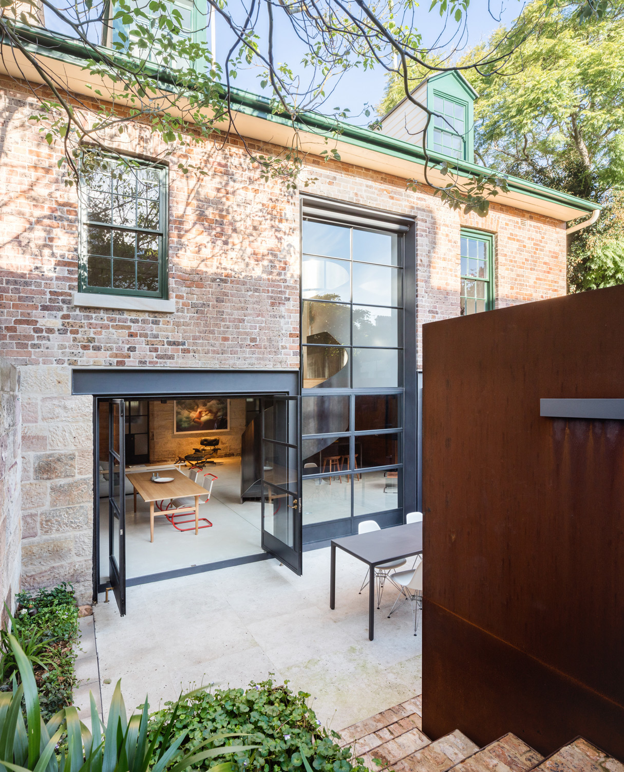 The Kitchen Is Then Extended Outdoors Via A Dcs By Fisher & Paykel Grill, Which Gives Outdoor Cooking All The Functionality Of