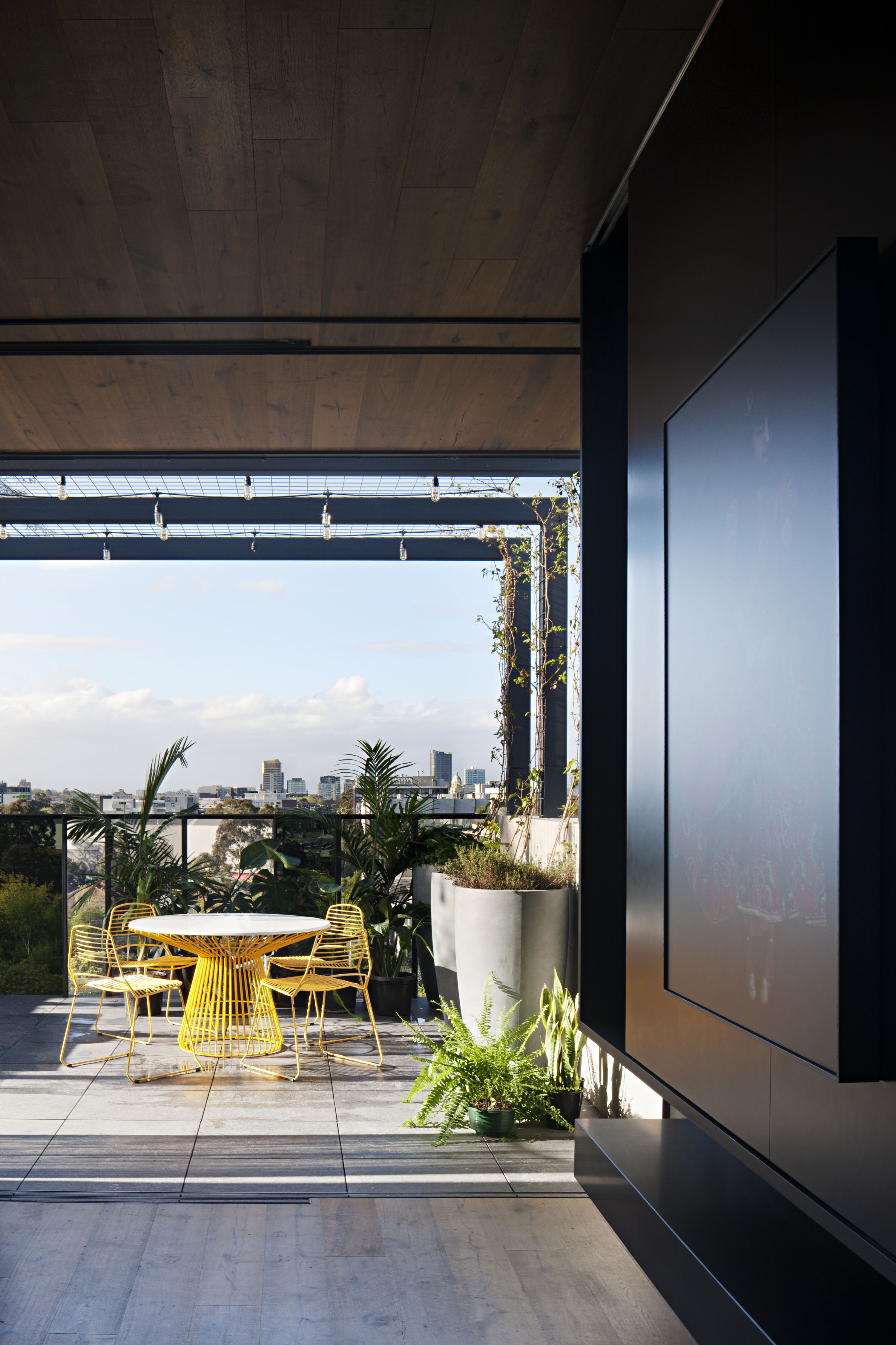 Home To Maryanne, David, Their Two Adult Children With Partners, And Their Youngest Teenaged Daughter