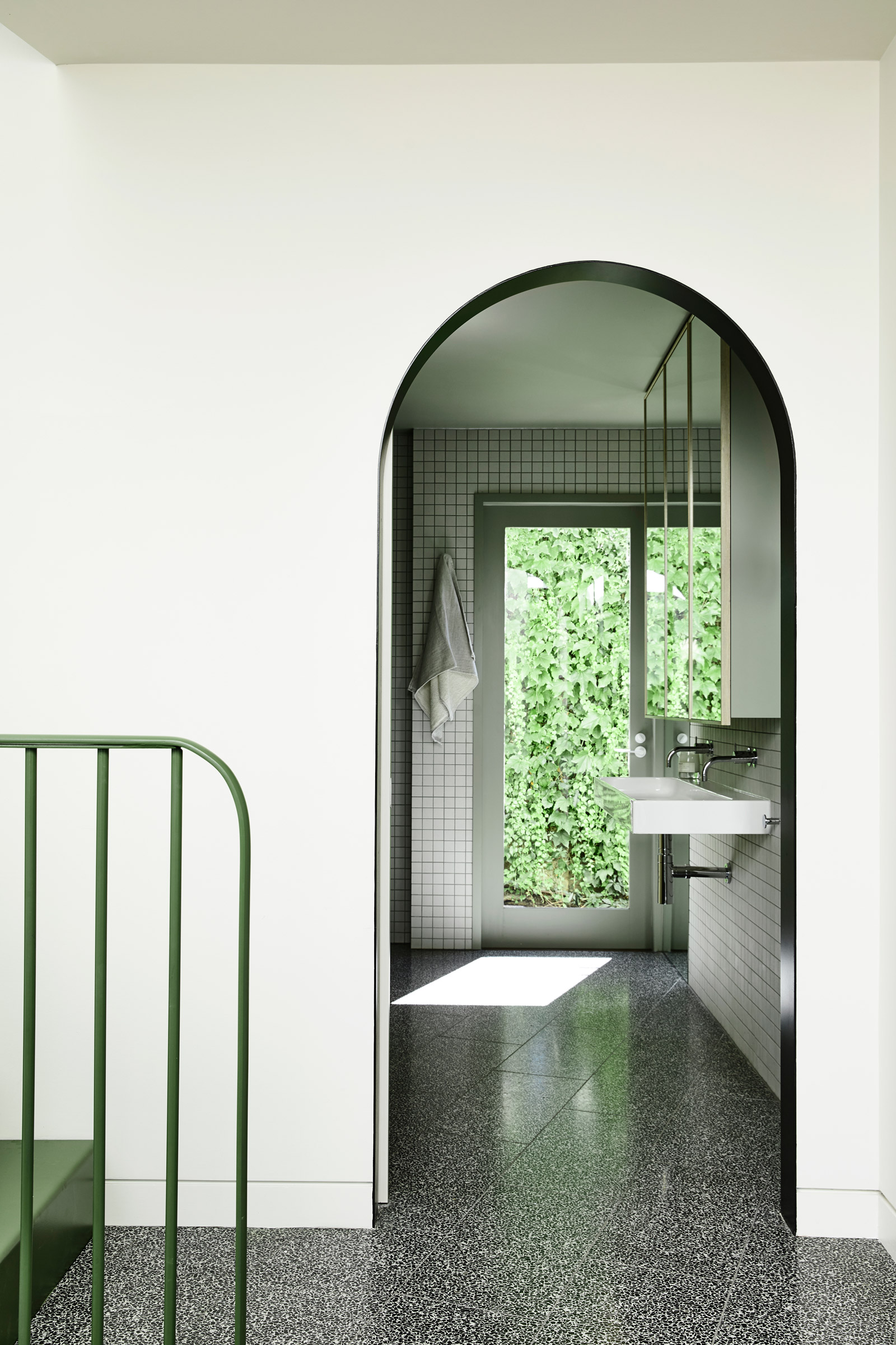 And Encourages A Sense Of Connection.