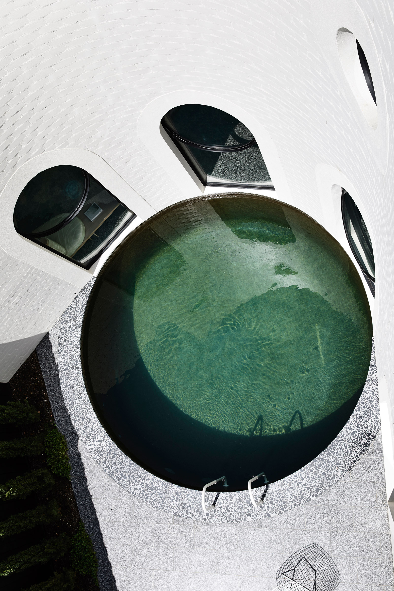 Creating A Balanced Relationship Between The Interior And Garden.