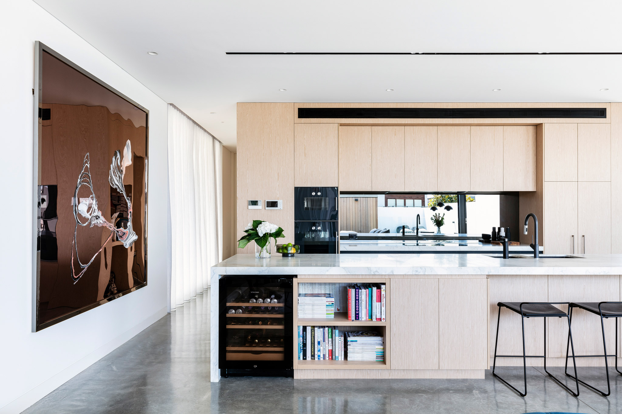 Mark Shapiro Architects Approached The Materiality And Transition Between Interior And Exterior With A Focus On Solidity And F