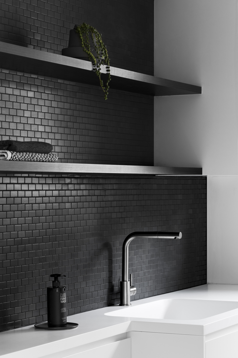 Designed For A Busy Family Of Five, The Ivanhoe Residence Needed To Combine A High Degree Of Efficiency With An Atmosphere Of