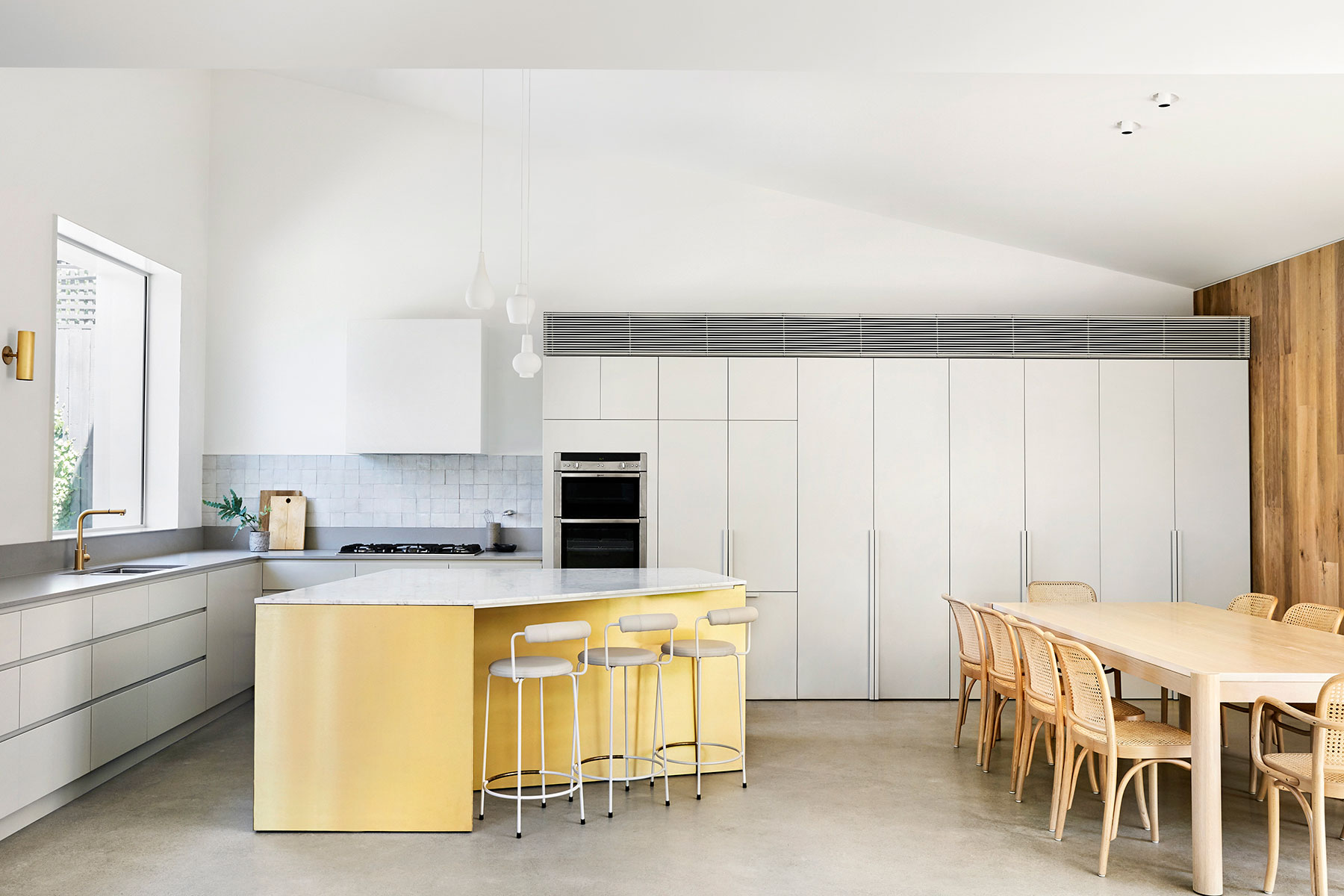 Oriented From This Light Filled Spine Are A Series Of Internal Volumes That All Then Have Purposeful Connections To Other Garden Elements, C