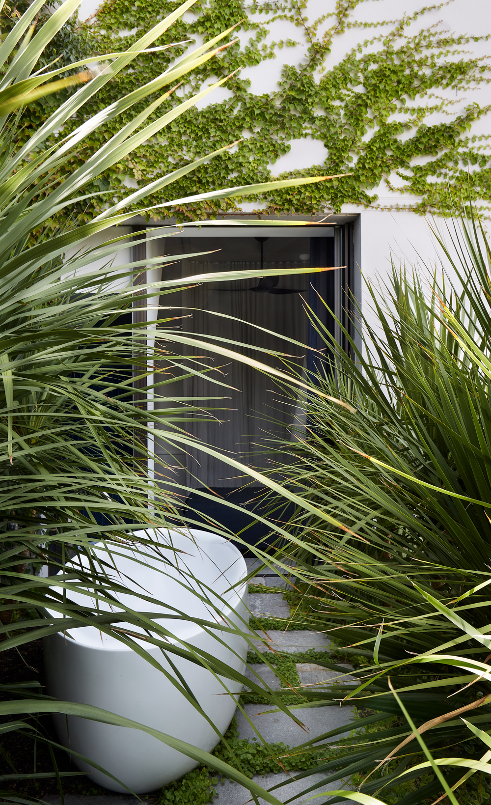 Claiming Awards For Use Of Colour, Sustainability And Residential Design From Esteemed Bodies Such As Dulux Colour Awards, Idea Awards, Architizer A+