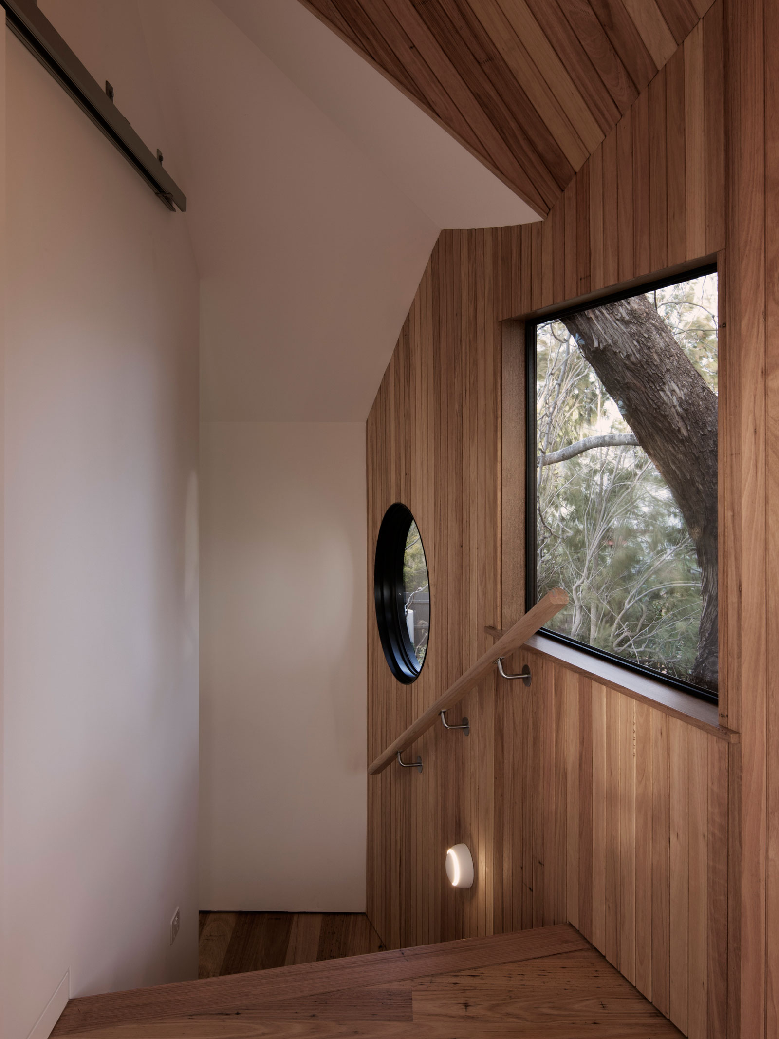 And Coming To The Realisation That A Smaller Footprint Was The Logical Next Step For Her, Conversations With Architect Murray Barker Emerged