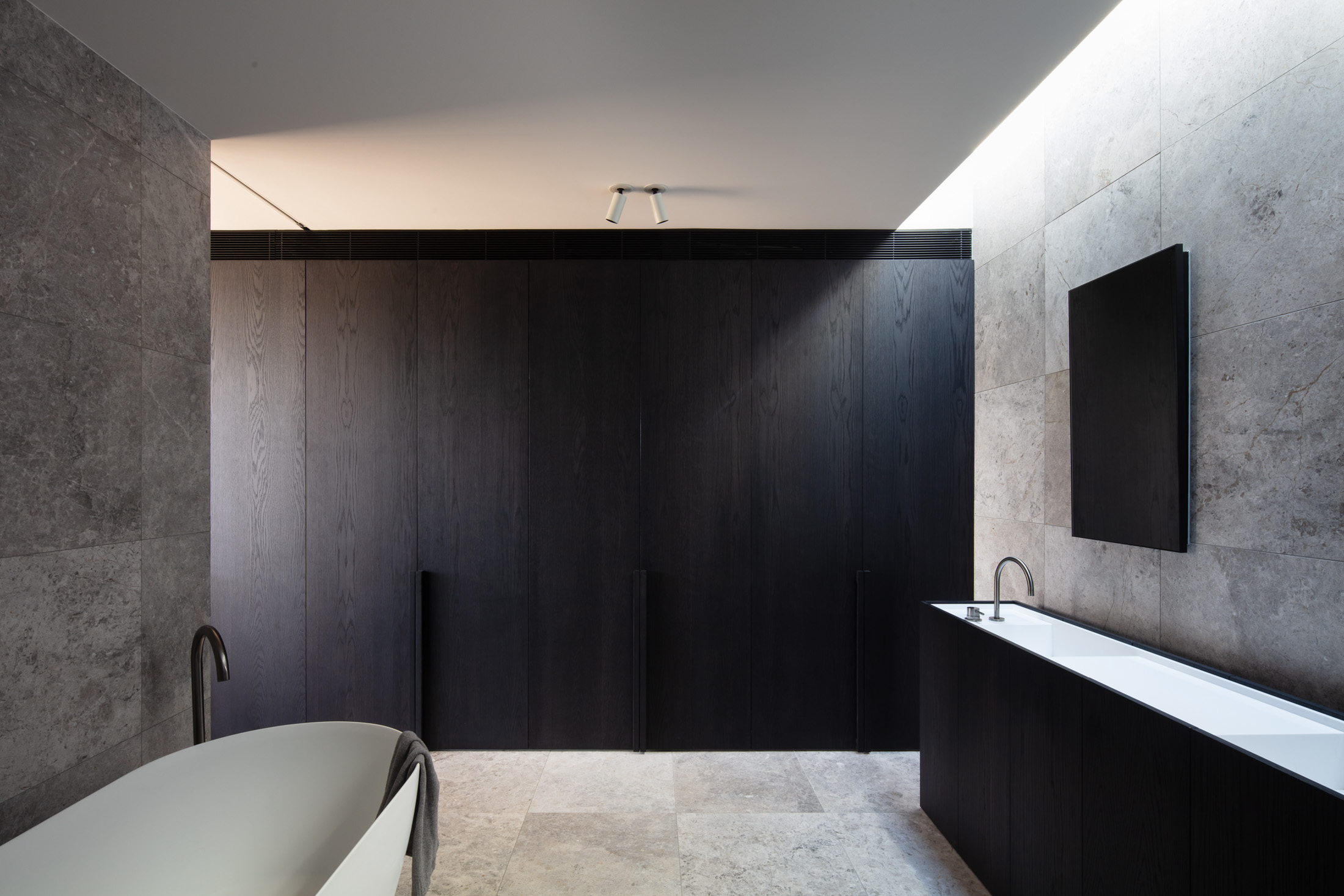 Limestone Tiles Extend From The Front And Are Continued As The Pool Tiles, Creating A Continuity That Unites The House In A Blend Of Old And