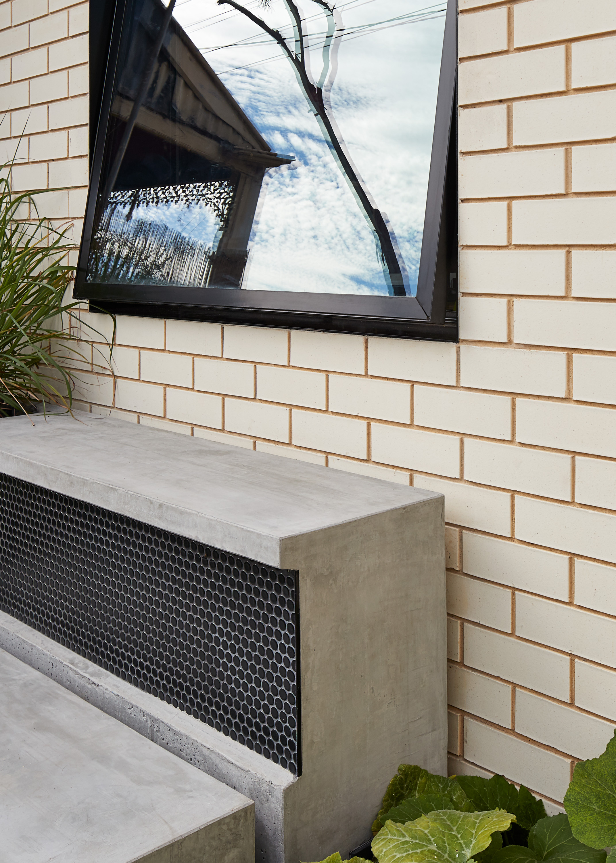 A Contemporary Expression Of A Traditional Worker’s Cottage