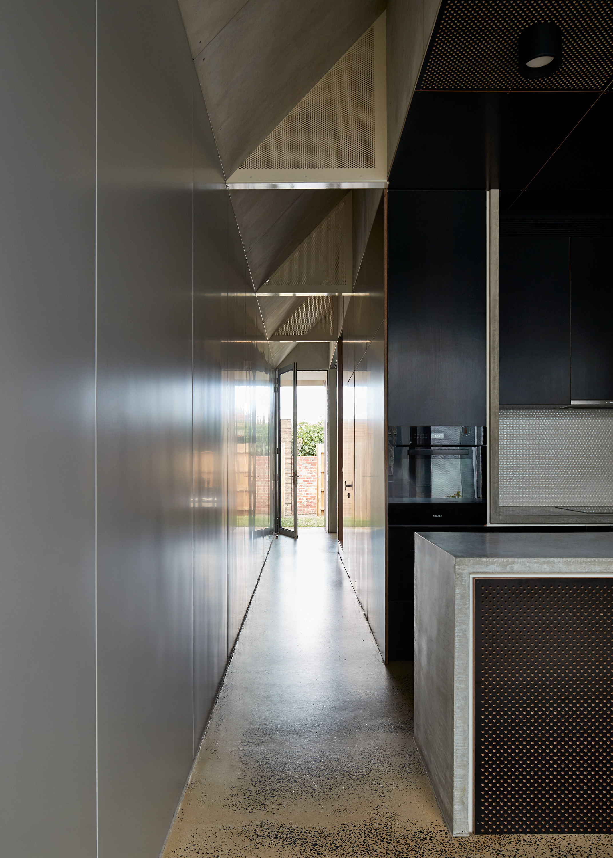 On Tlp Today, We Explore The Dynamic Dark Horse Project By Architecture Architecture In Melbourne.