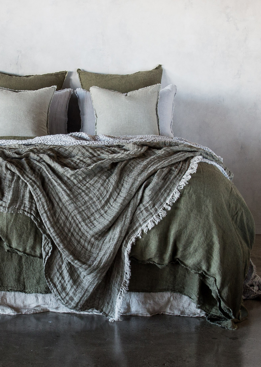 Armee Crush Linen Throw