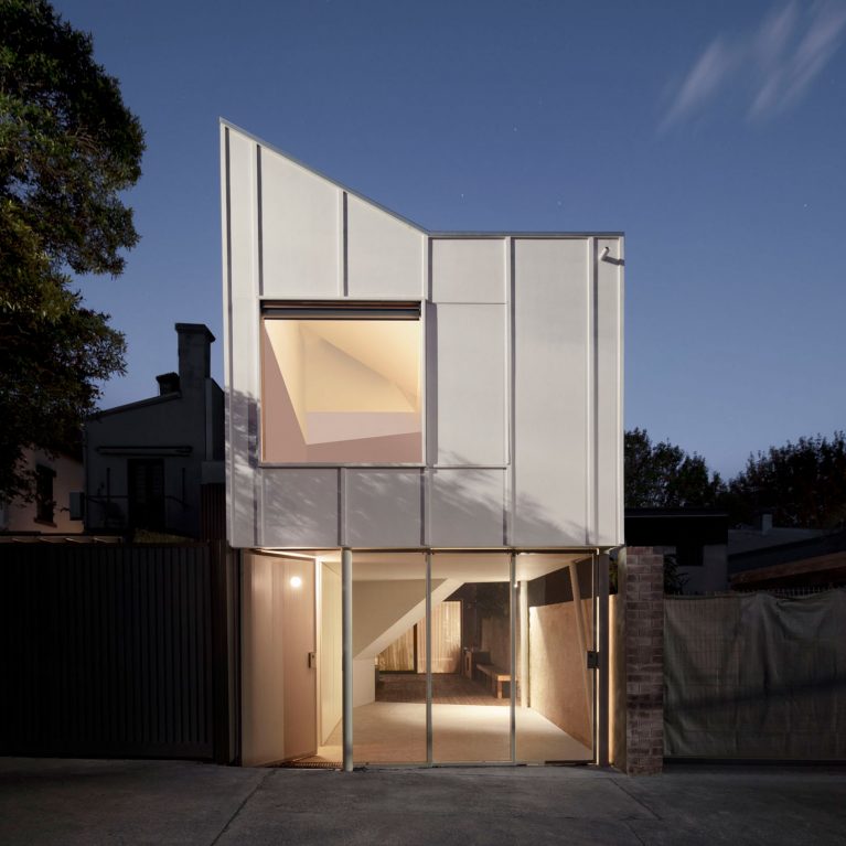 Tlp Erskineville Creature Retallack Thompson 17