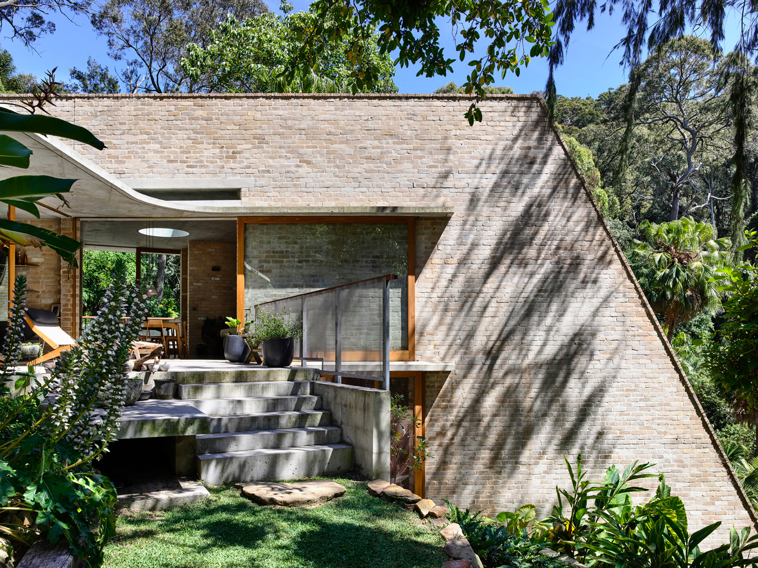 Cabbage Tree House by Peter Stutchbury Architecture Issue 02 Feature