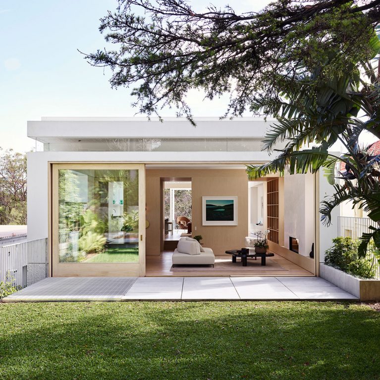 Elevated Living Tree House By Madeleine Blanchfield Architects Bronte Nsw Australia Image 02