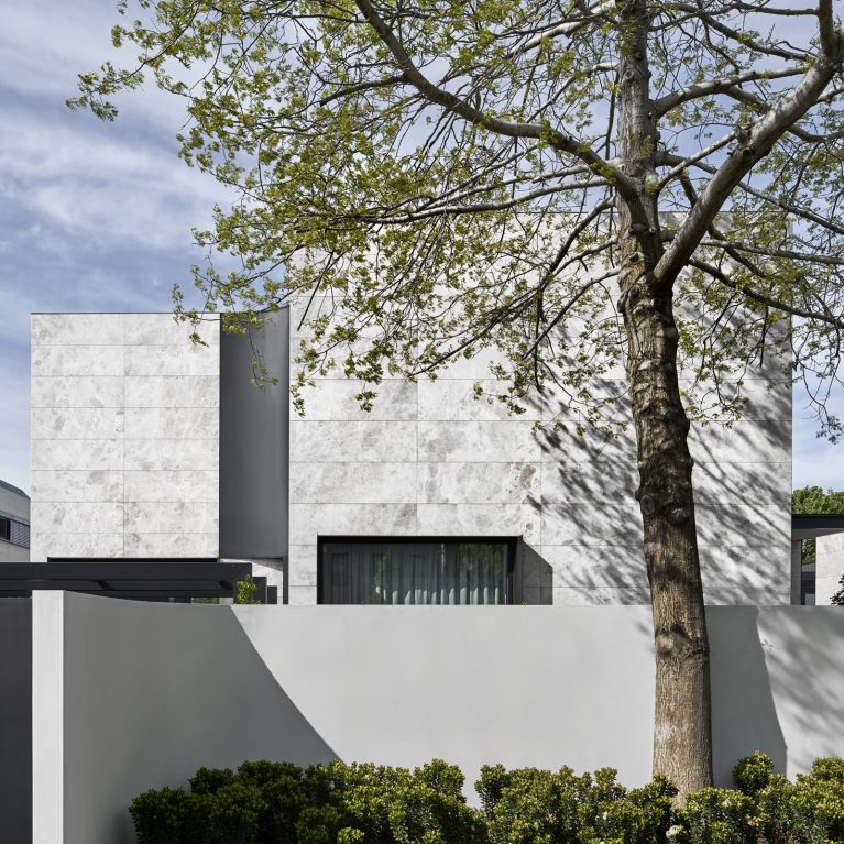 Nnh Residence By Emma Tulloch Architects And Mim Design Project Feature The Local Project Image 28 Min