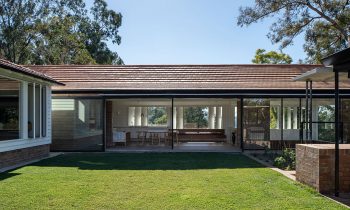 Grounded Yet Open Brisbane Riverbank House By Owen Architecture Brisbane Qld Australia Image 10