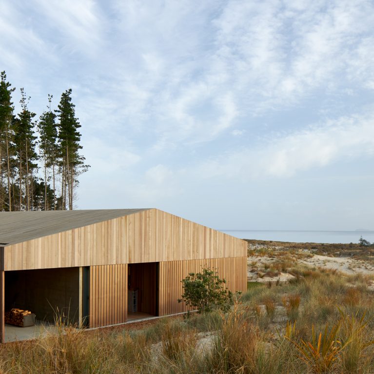 Te Arai Beach House By Fearon Hay And Sonja Hawkins Design Issue 04 Feature The Local Project Image 39