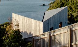 Jonothan Livingston Seagull By Conor Dolman Architects Eastbourne Wellington New Zealand Image 02