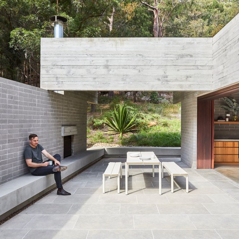 An Elevation Of Material – Pearl Beach House By Polly Harbison Design Image 63