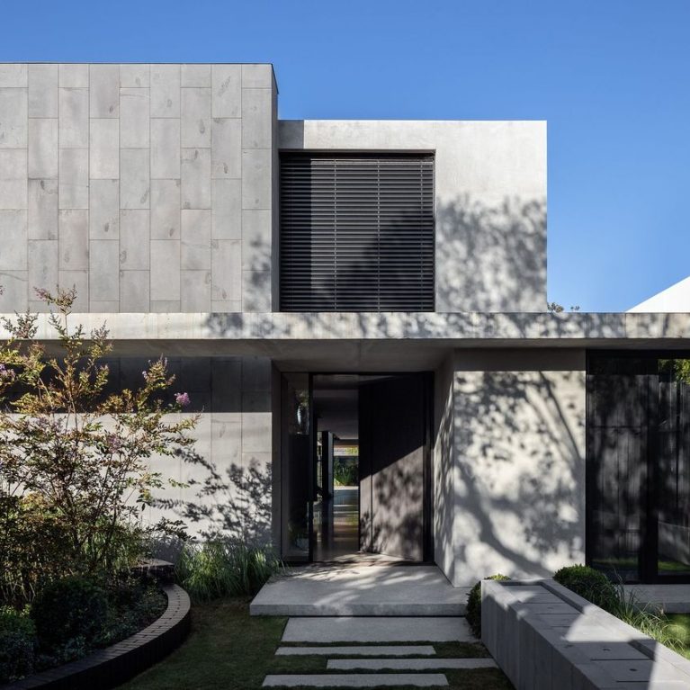 Weighted And Linear – Sussex House By Mckimm Image 21