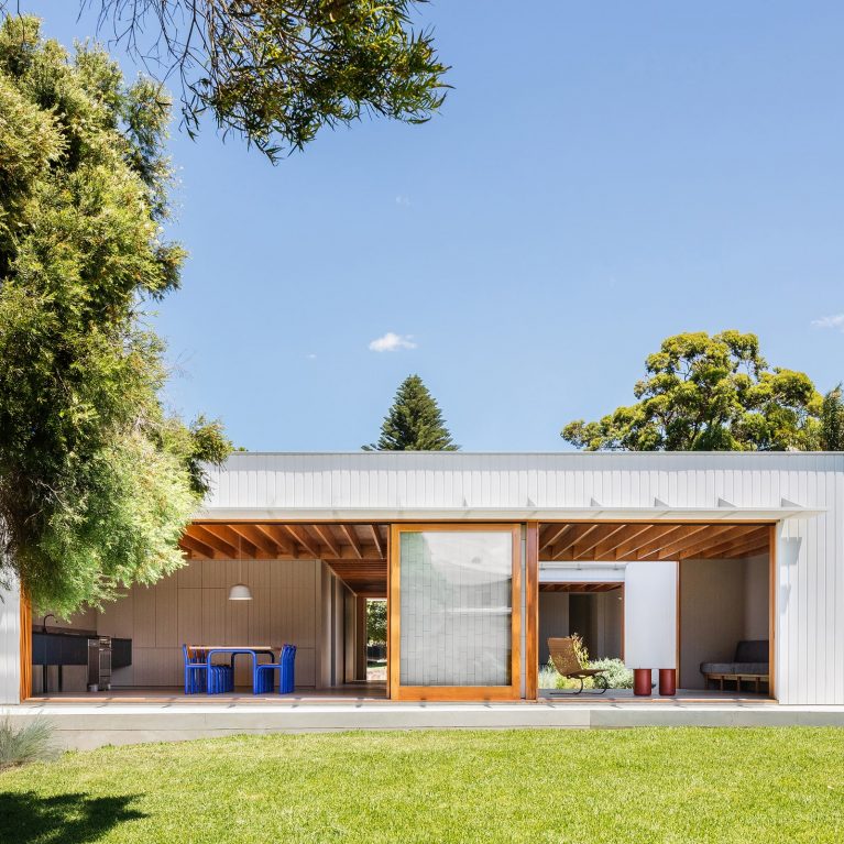 Bundeena House By Tribe Studio Architects Project Feature The Local Project Image 01 Min