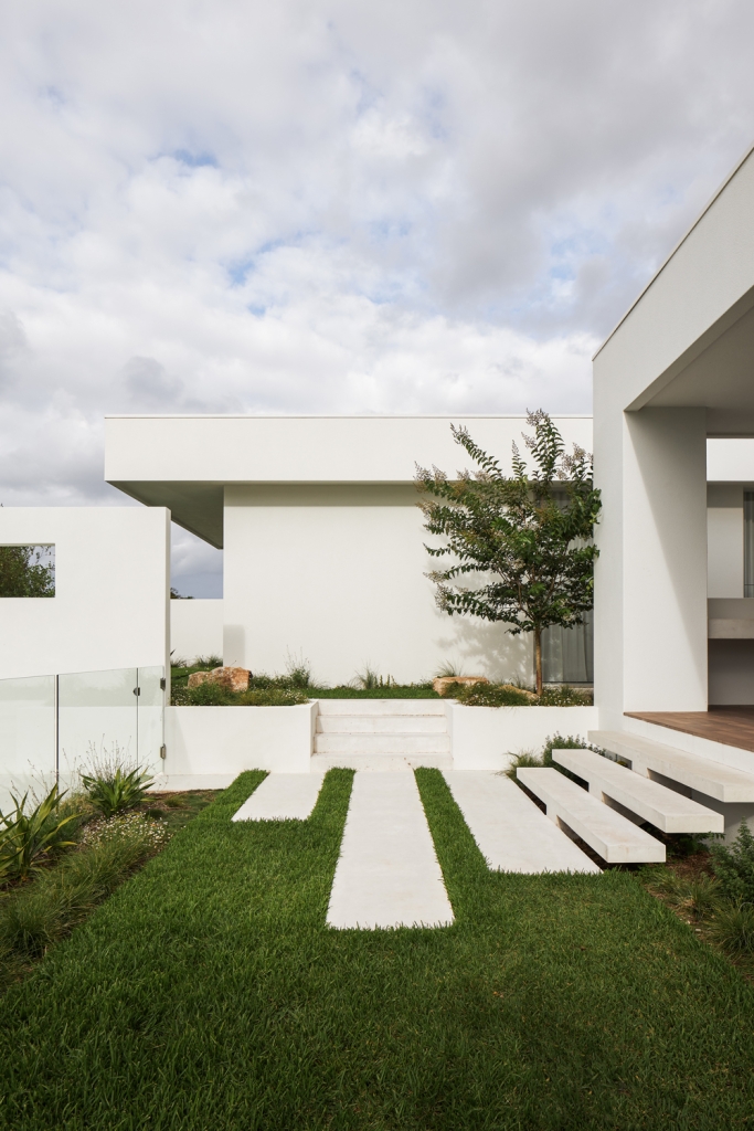 Currawong House By Olive Cooke And Henry Tervenski Issue 08 Feature The Local Project Image 40