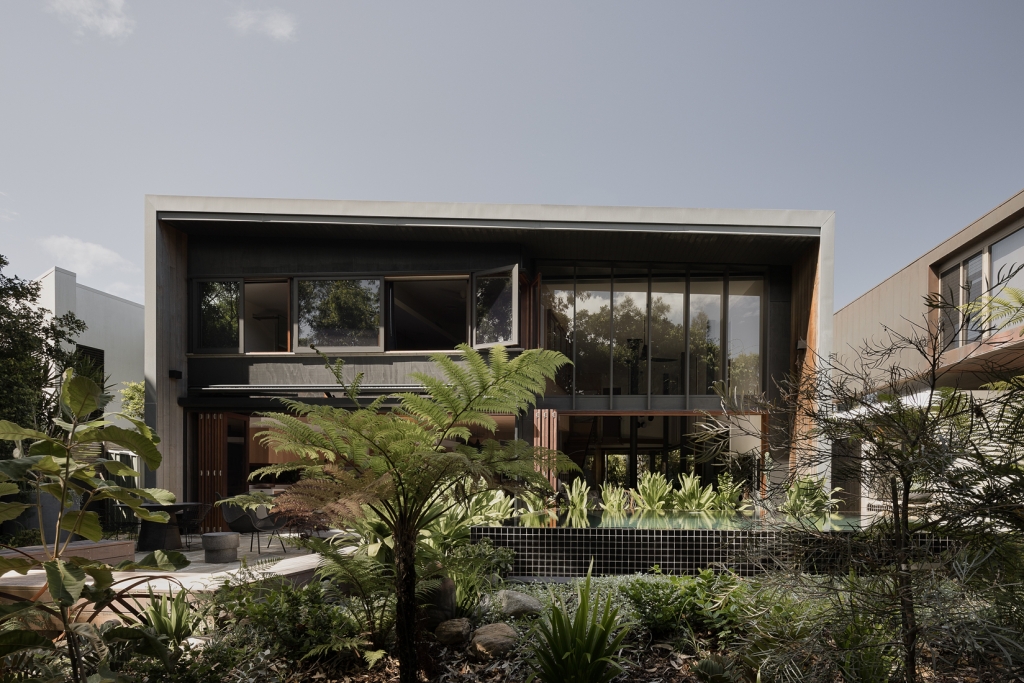 Cottonwood Residence by Kirk and Shaun Lockyer Architects Project