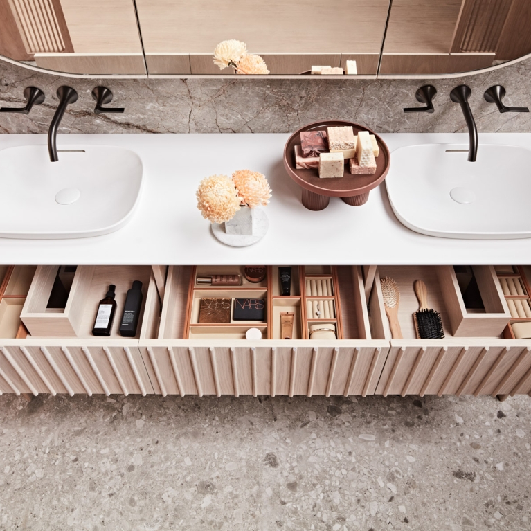 Zuster Introduces The Cloud Collection Issue 10 Feature The Local Project Image (22)