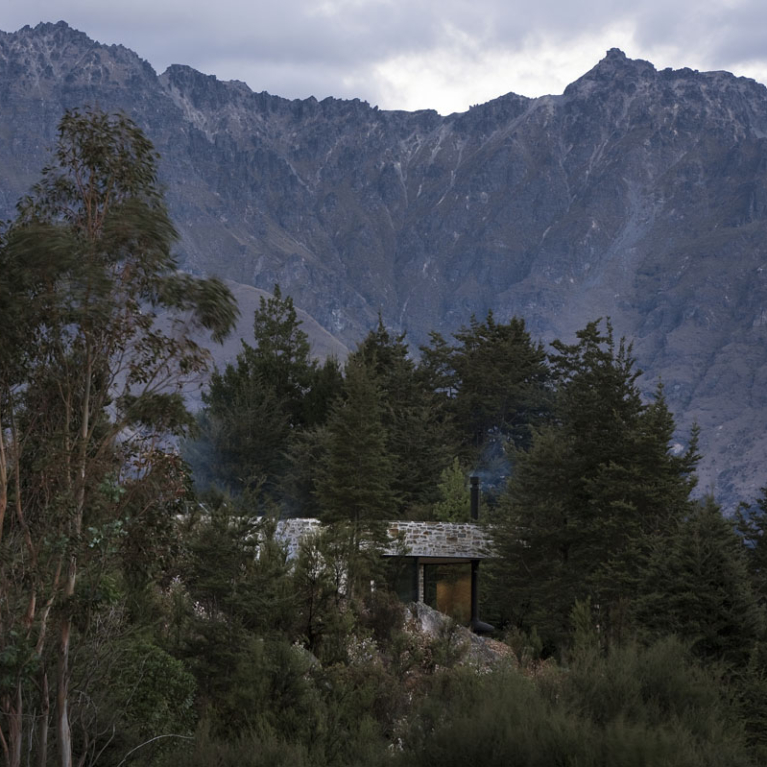 Mountain Retreat By Fearon Hay Project Feature The Local Project Image (13)